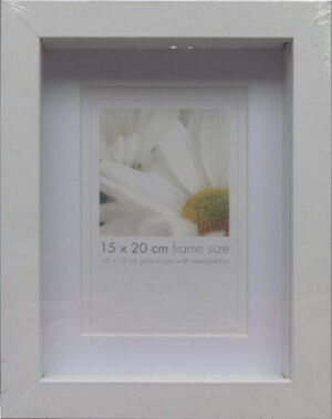 Isabelle Box White 15x20